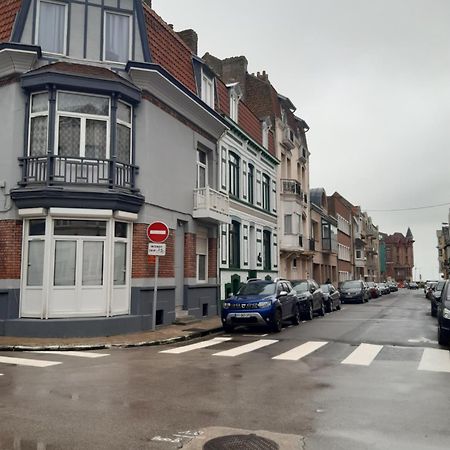 meublé saisonnier plage 200 m Dunkirk Esterno foto