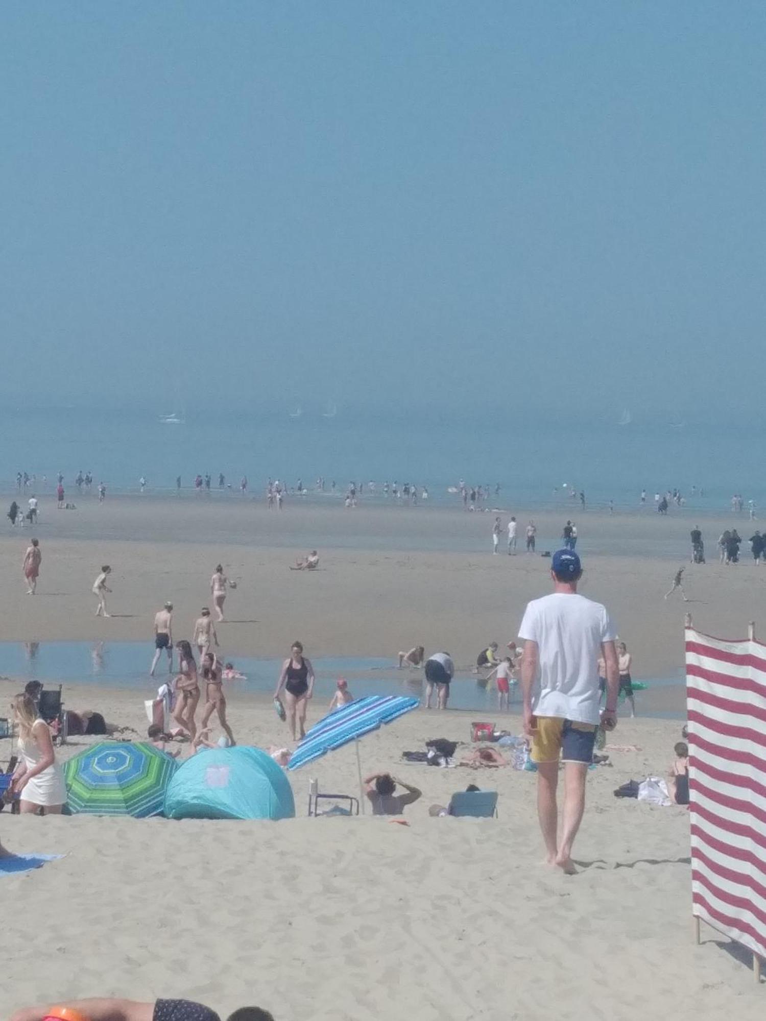 meublé saisonnier plage 200 m Dunkirk Esterno foto